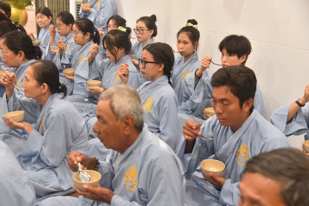 Đạo tràng Minh Chất – Cần Thơ: Khóa tu một ngày