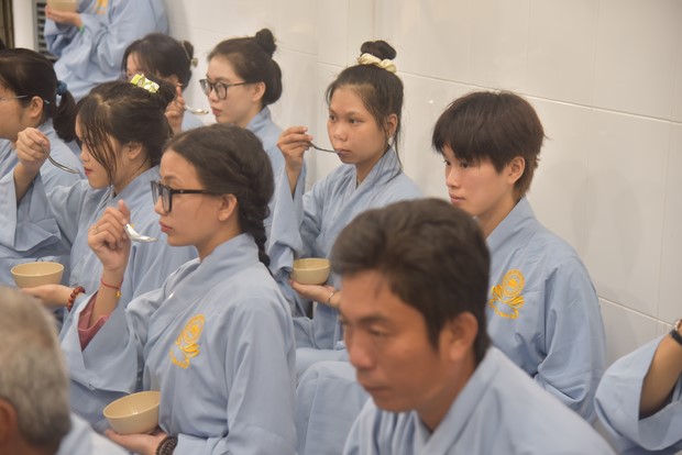 Đạo tràng Minh Chất – Cần Thơ: Khóa tu một ngày