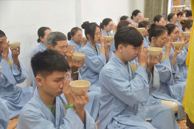 Đạo tràng Minh Chất – Cần Thơ: Khóa tu một ngày