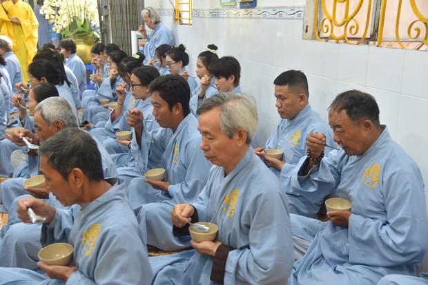 Đạo tràng Minh Chất – Cần Thơ: Khóa tu một ngày