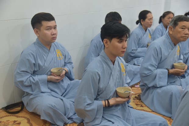 Đạo tràng Minh Chất – Cần Thơ: Khóa tu một ngày