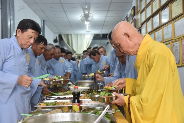 Đạo tràng Minh Chất – Cần Thơ: Khóa tu một ngày
