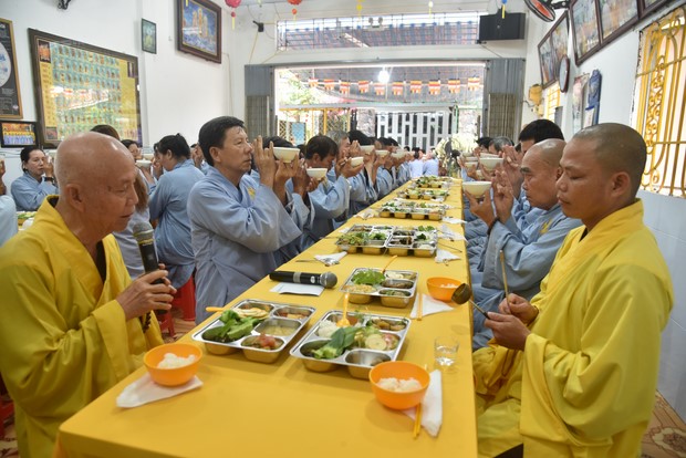 Đạo tràng Minh Chất – Cần Thơ: Khóa tu một ngày