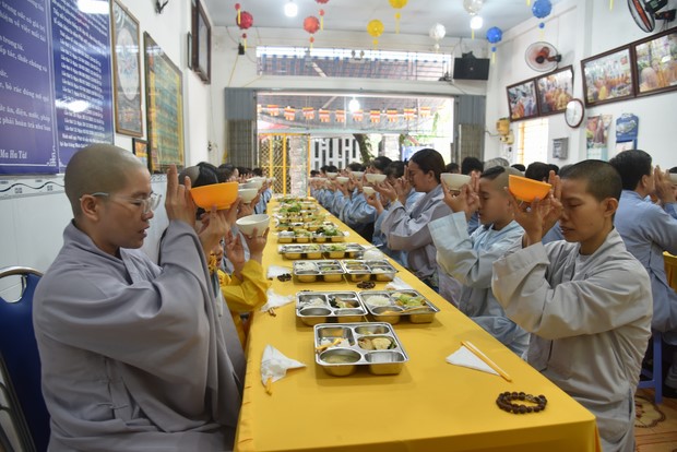 Đạo tràng Minh Chất – Cần Thơ: Khóa tu một ngày