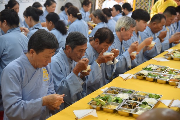 Đạo tràng Minh Chất – Cần Thơ: Khóa tu một ngày
