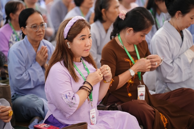 Nhóm Hiểu và Thương chùa Hoằng Pháp: Cúng dường Trường Hạ PL.2569 – DL.2025