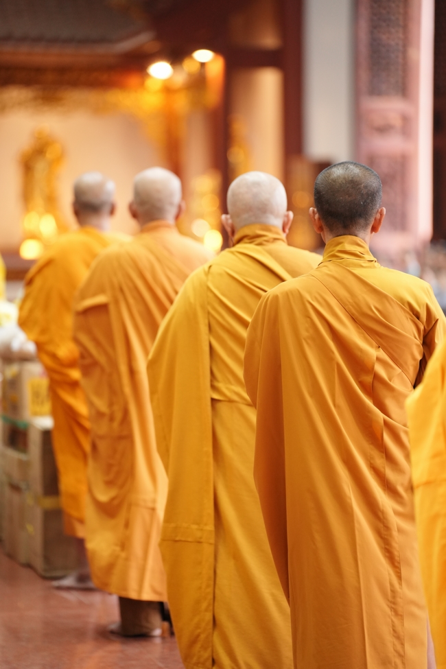 Nhóm Hiểu và Thương chùa Hoằng Pháp: Cúng dường Trường Hạ PL.2569 – DL.2025