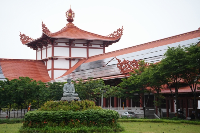 Nhóm Hiểu và Thương chùa Hoằng Pháp: Cúng dường Trường Hạ PL.2569 – DL.2025