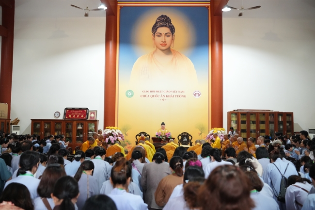 Nhóm Hiểu và Thương chùa Hoằng Pháp: Cúng dường Trường Hạ PL.2569 – DL.2025