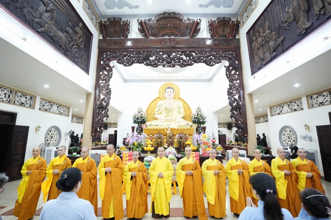 Nhóm Hiểu và Thương chùa Hoằng Pháp: Cúng dường Trường Hạ PL.2569 – DL.2025