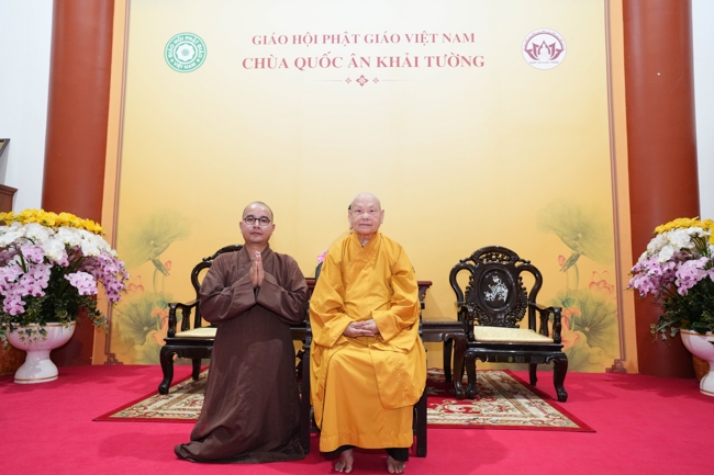 Nhóm Hiểu và Thương chùa Hoằng Pháp: Cúng dường Trường Hạ PL.2569 – DL.2025