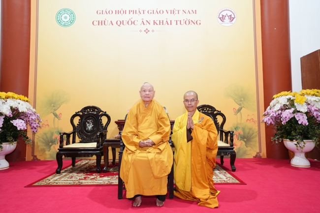 Nhóm Hiểu và Thương chùa Hoằng Pháp: Cúng dường Trường Hạ PL.2569 – DL.2025