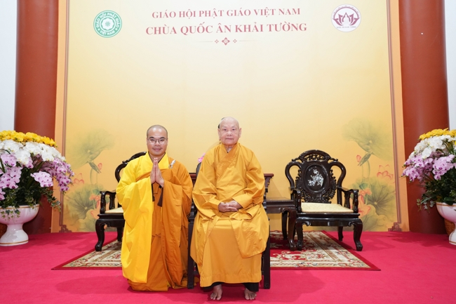 Nhóm Hiểu và Thương chùa Hoằng Pháp: Cúng dường Trường Hạ PL.2569 – DL.2025