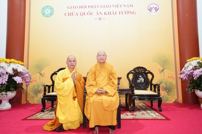 Nhóm Hiểu và Thương chùa Hoằng Pháp: Cúng dường Trường Hạ PL.2569 – DL.2025