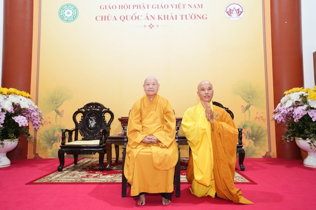 Nhóm Hiểu và Thương chùa Hoằng Pháp: Cúng dường Trường Hạ PL.2569 – DL.2025