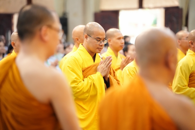 Nhóm Hiểu và Thương chùa Hoằng Pháp: Cúng dường Trường Hạ PL.2569 – DL.2025