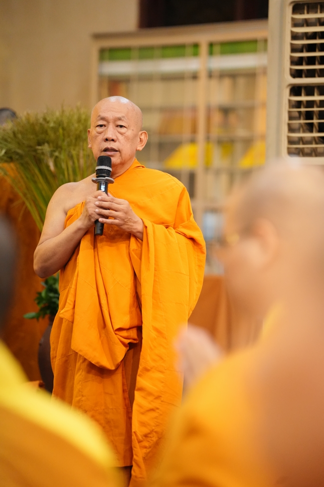 Nhóm Hiểu và Thương chùa Hoằng Pháp: Cúng dường Trường Hạ PL.2569 – DL.2025