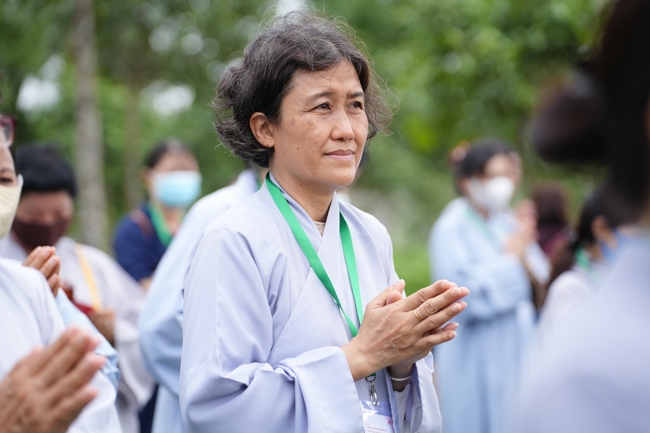 Nhóm Hiểu và Thương chùa Hoằng Pháp: Cúng dường Trường Hạ PL.2569 – DL.2025