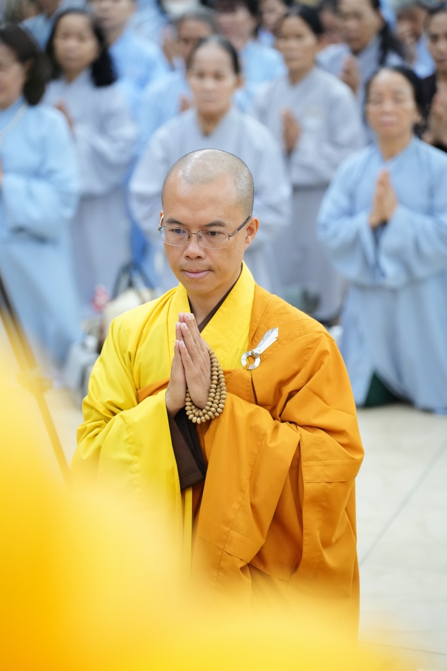 Nhóm Hiểu và Thương chùa Hoằng Pháp: Cúng dường Trường Hạ PL.2569 – DL.2025