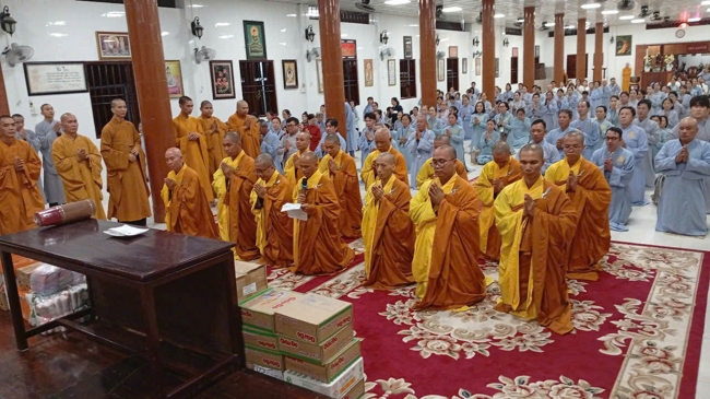 Offering rain-retreat Schools of the Charity Board, Buddha Calendar 2659 - Solar Calendar 2025