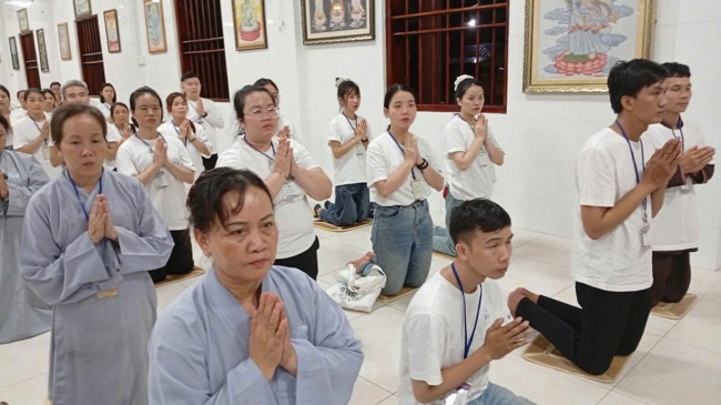 Offering rain-retreat Schools of the Charity Board, Buddha Calendar 2659 - Solar Calendar 2025