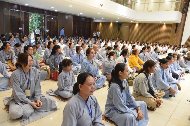 Offering rain-retreat Schools of the Charity Board, Buddha Calendar 2659 - Solar Calendar 2025