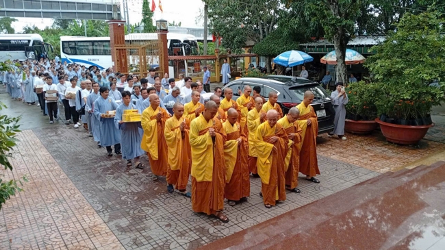 Offering rain-retreat Schools of the Charity Board, Buddha Calendar 2659 - Solar Calendar 2025