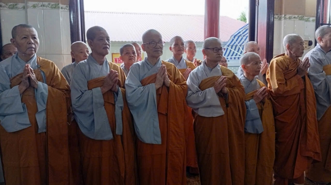 Offering rain-retreat Schools of the Charity Board, Buddha Calendar 2659 - Solar Calendar 2025