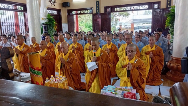 Offering rain-retreat Schools of the Charity Board, Buddha Calendar 2659 - Solar Calendar 2025