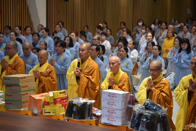 Offering rain-retreat Schools of the Charity Board, Buddha Calendar 2659 - Solar Calendar 2025