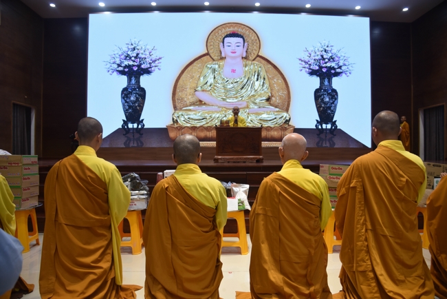 Offering rain-retreat Schools of the Charity Board, Buddha Calendar 2659 - Solar Calendar 2025