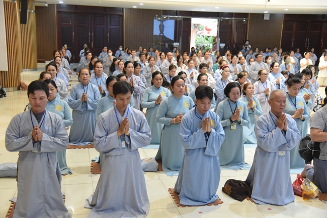 Offering rain-retreat Schools of the Charity Board, Buddha Calendar 2659 - Solar Calendar 2025