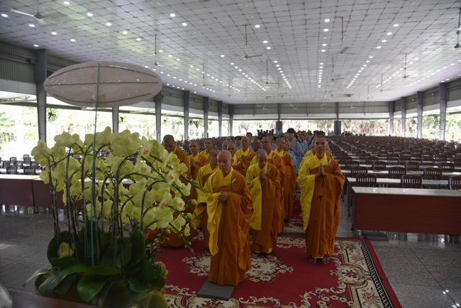 Offering rain-retreat Schools of the Charity Board, Buddha Calendar 2659 - Solar Calendar 2025