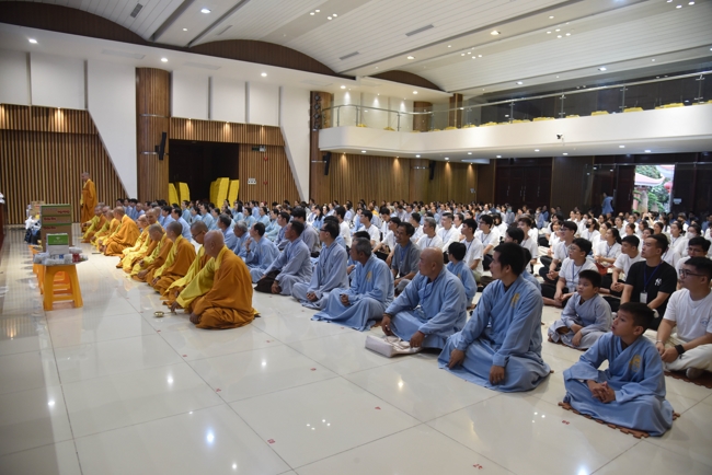 Offering rain-retreat Schools of the Charity Board, Buddha Calendar 2659 - Solar Calendar 2025