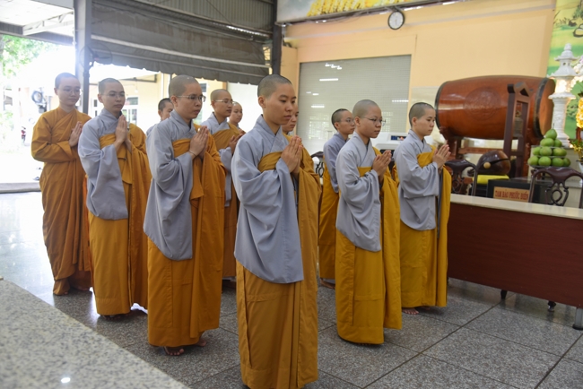 Offering rain-retreat Schools of the Charity Board, Buddha Calendar 2659 - Solar Calendar 2025