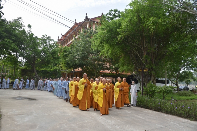 Offering rain-retreat Schools of the Charity Board, Buddha Calendar 2659 - Solar Calendar 2025