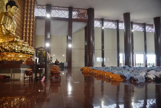 Offering rain-retreat Schools of the Charity Board, Buddha Calendar 2659 - Solar Calendar 2025