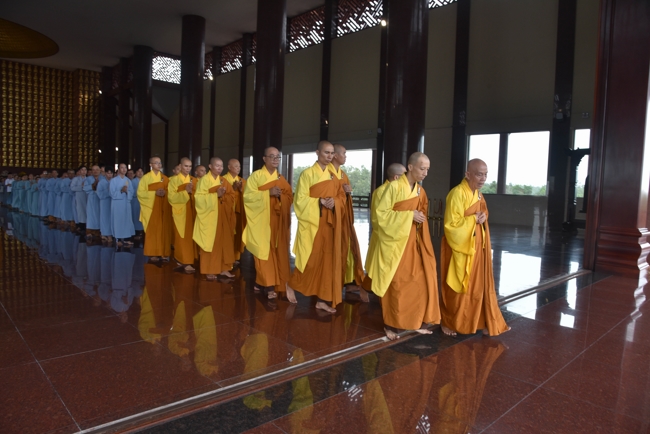 Offering rain-retreat Schools of the Charity Board, Buddha Calendar 2659 - Solar Calendar 2025