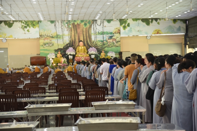 Offering rain-retreat Schools of the Charity Board, Buddha Calendar 2659 - Solar Calendar 2025