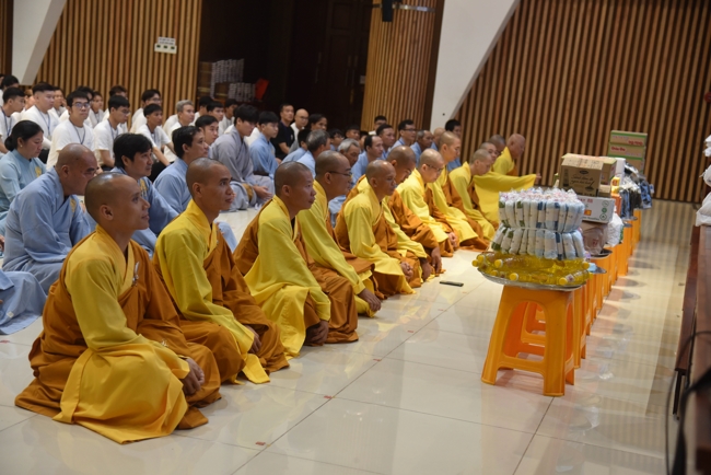 Offering rain-retreat Schools of the Charity Board, Buddha Calendar 2659 - Solar Calendar 2025