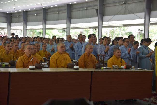 Offering rain-retreat Schools of the Charity Board, Buddha Calendar 2659 - Solar Calendar 2025
