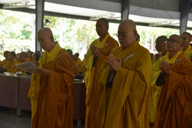 Offering rain-retreat Schools of the Charity Board, Buddha Calendar 2659 - Solar Calendar 2025