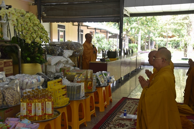 Offering rain-retreat Schools of the Charity Board, Buddha Calendar 2659 - Solar Calendar 2025