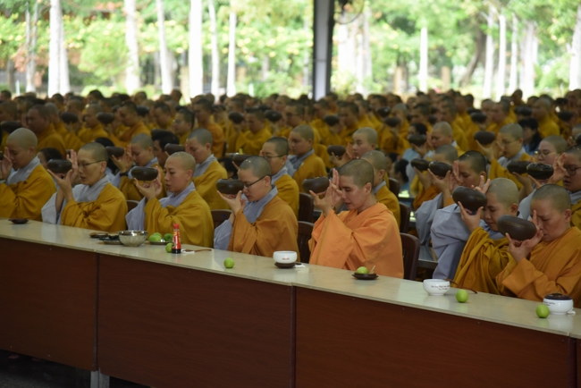 Offering rain-retreat Schools of the Charity Board, Buddha Calendar 2659 - Solar Calendar 2025