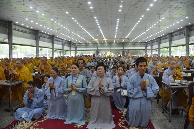 Offering rain-retreat Schools of the Charity Board, Buddha Calendar 2659 - Solar Calendar 2025