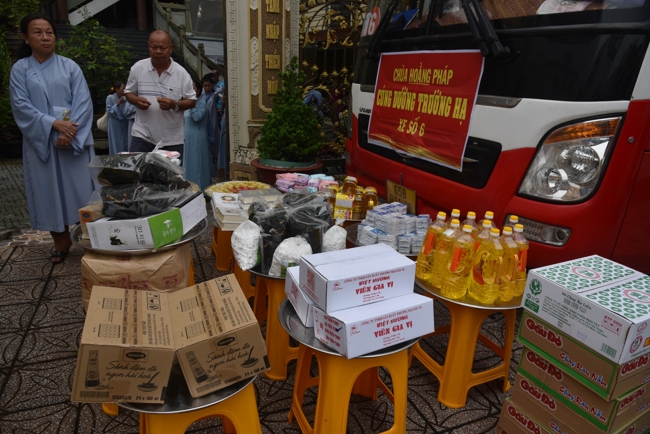 Offering rain-retreat Schools of the Charity Board, Buddha Calendar 2659 - Solar Calendar 2025
