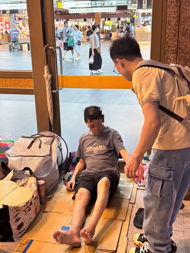 Dharma assembly for worshiping Bodhisattva Avalokitesvara – One-Day Practice at Linh An Pagoda in Taiwan