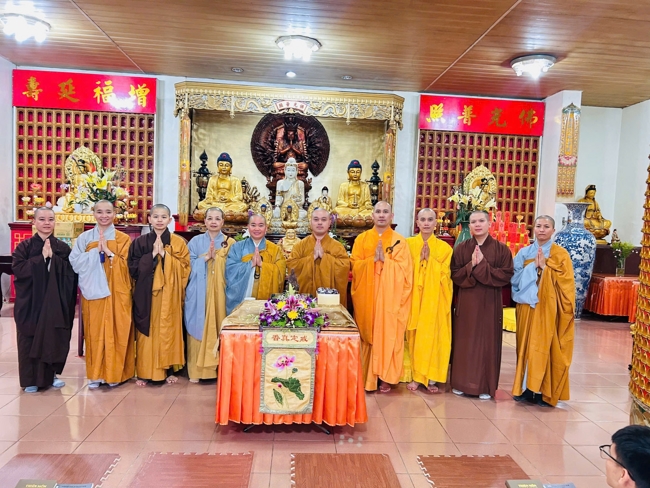Dharma assembly for worshiping Bodhisattva Avalokitesvara – One-Day Practice at Linh An Pagoda in Taiwan