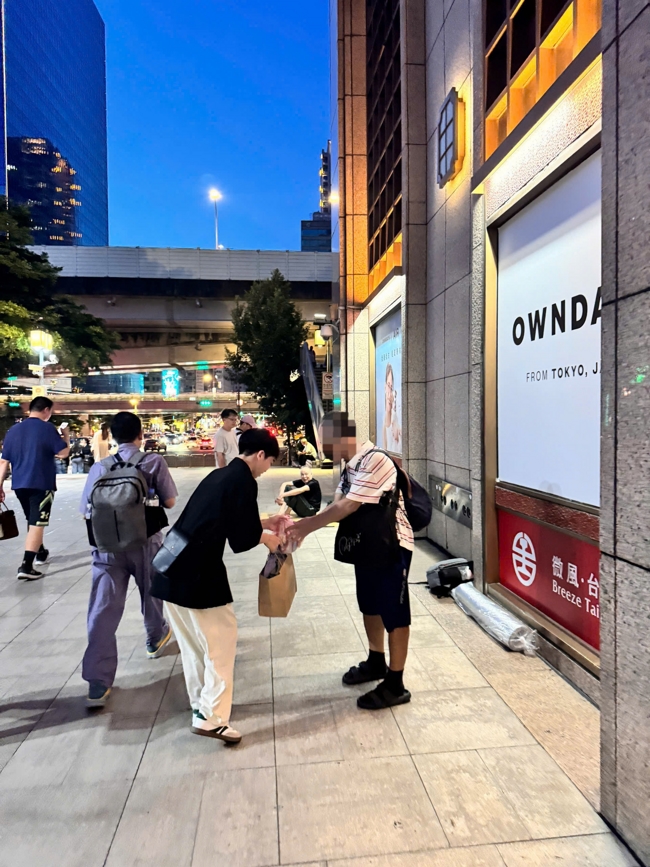 Dharma assembly for worshiping Bodhisattva Avalokitesvara – One-Day Practice at Linh An Pagoda in Taiwan
