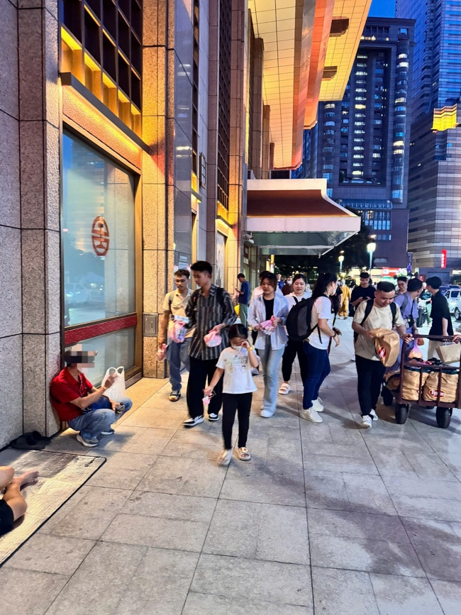 Dharma assembly for worshiping Bodhisattva Avalokitesvara – One-Day Practice at Linh An Pagoda in Taiwan